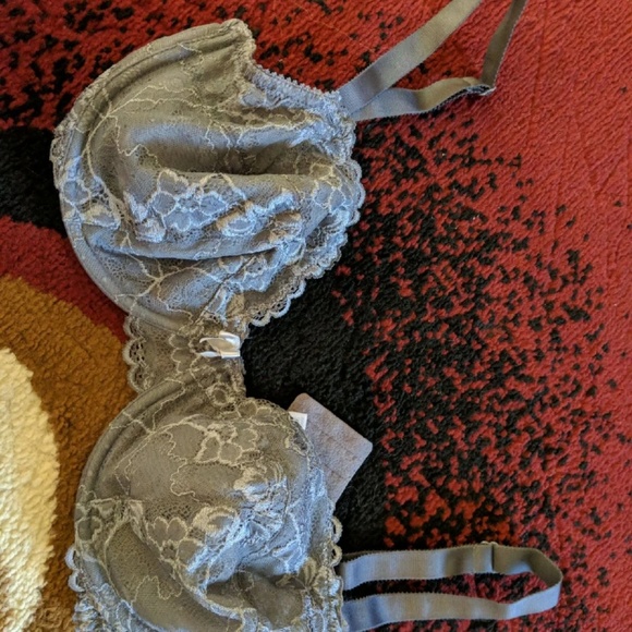 Bra - Picture 2 of 3